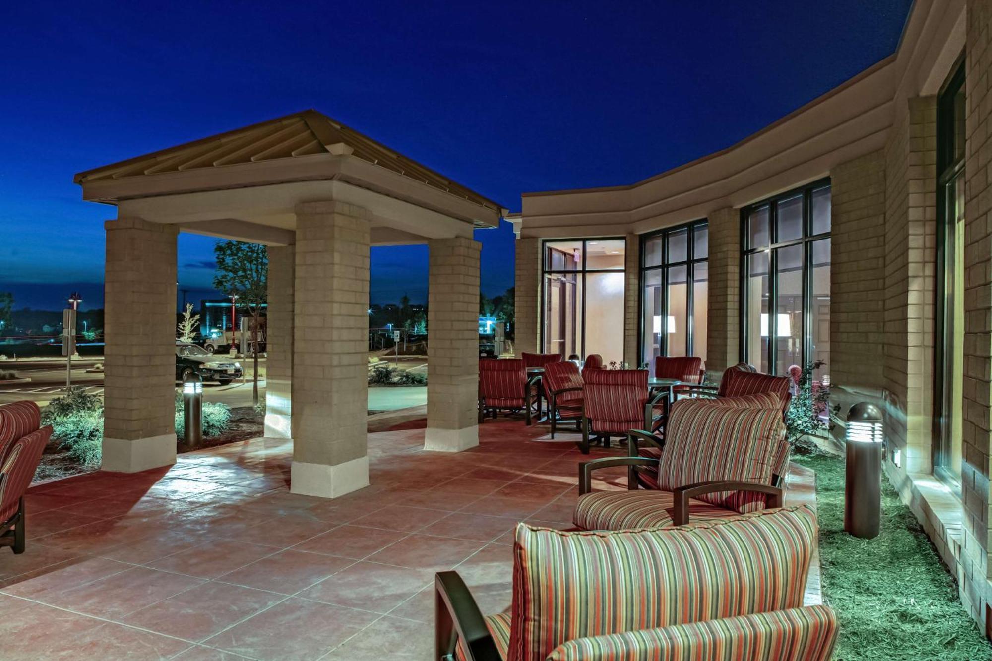 Hilton Garden Inn Pittsburgh/Cranberry Крэнберри-Тауншип Экстерьер фото