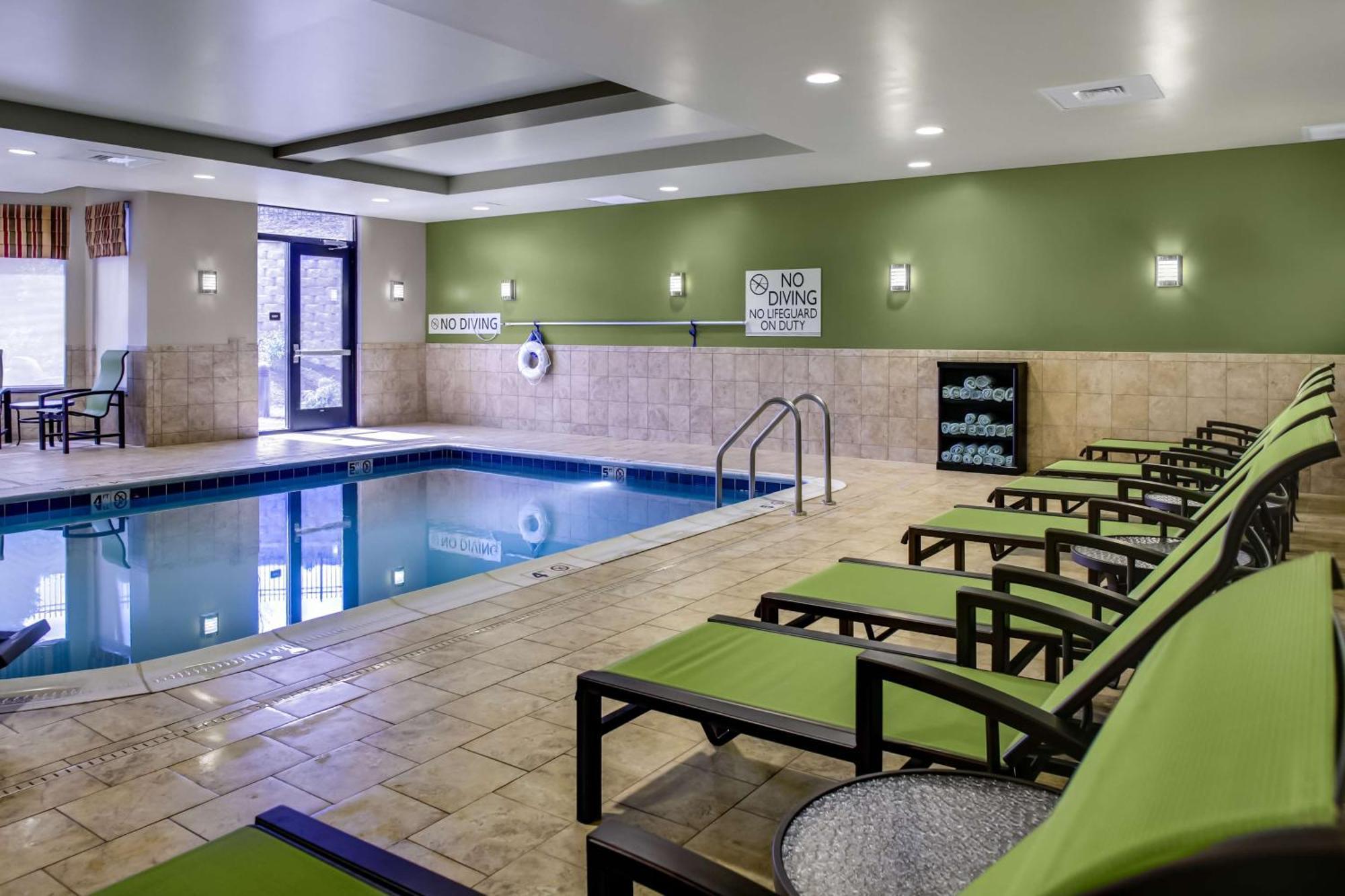 Hilton Garden Inn Pittsburgh/Cranberry Крэнберри-Тауншип Экстерьер фото